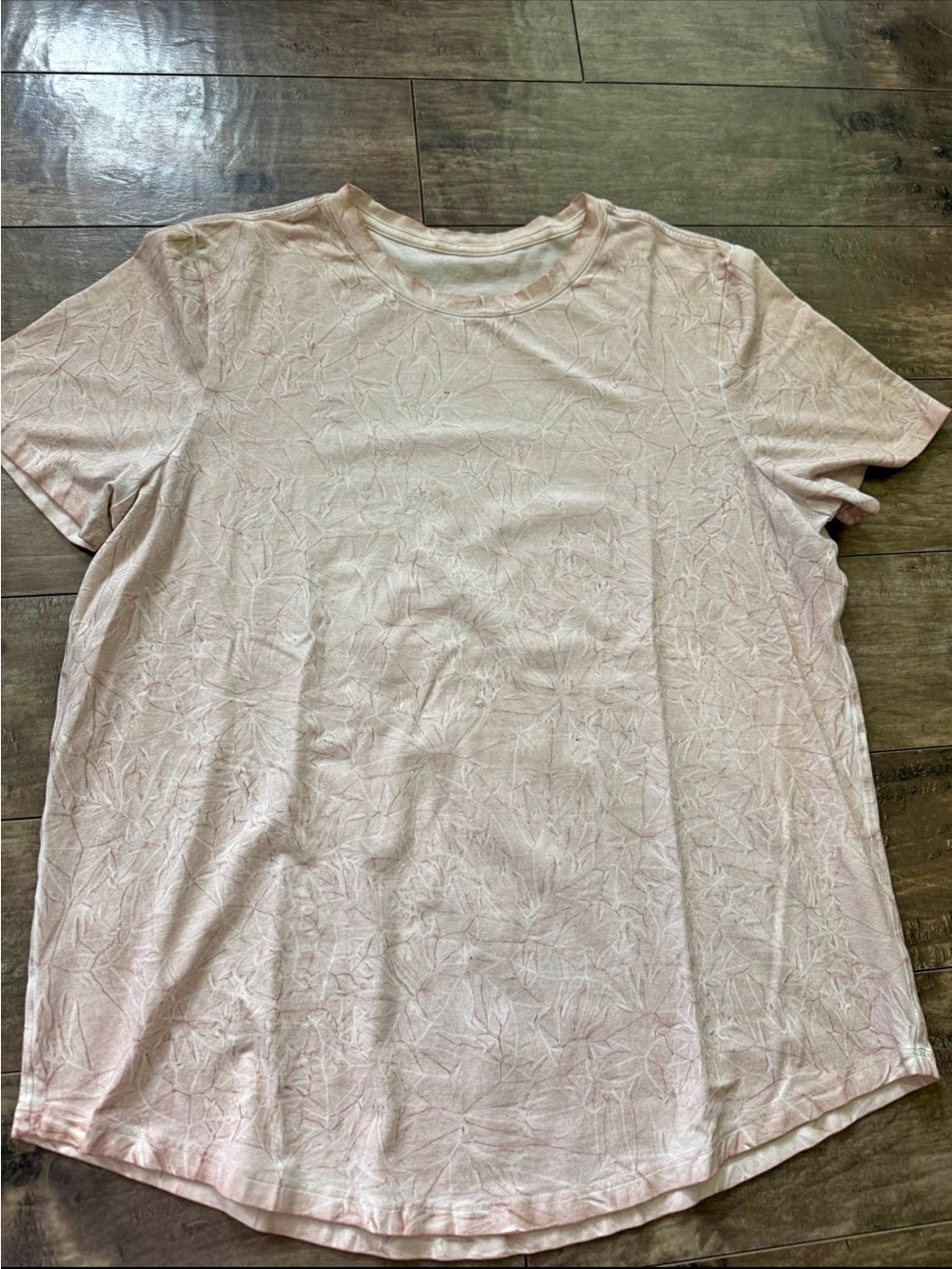 Lululemon  Light Pink Short-Sleeve Crewneck Tee 🔥